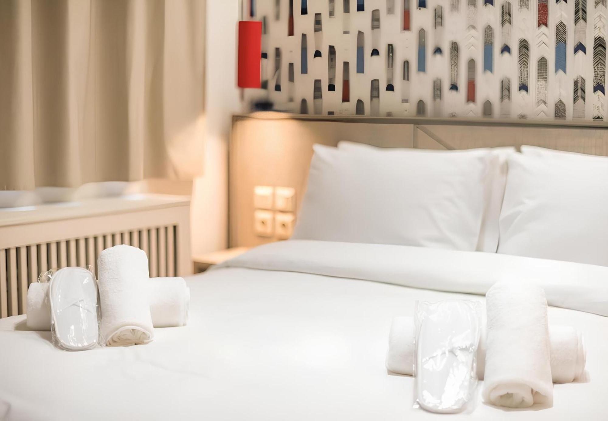 Int13 Via De Filippi Hotel Олбия Екстериор снимка